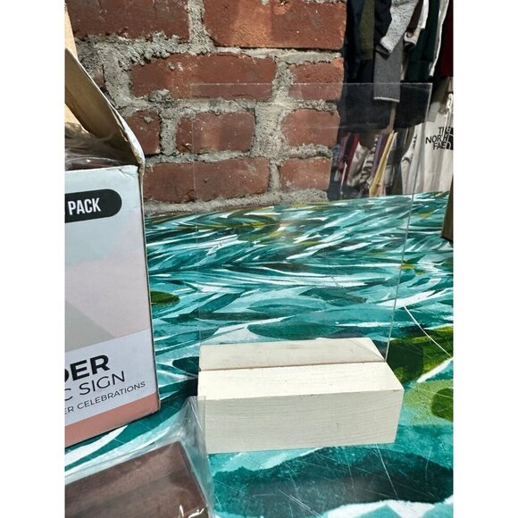 Wood Holders for Acrylic Signs - Picture 3 of 8